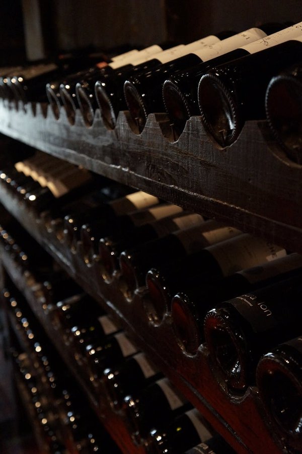 Trouver le meilleur vin en ligne : astuces pour une qualité supérieure